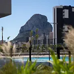 De 3 Dormitorios, Piscina Y Parking Calpe