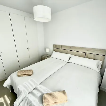 Apartment De 3 Piscina Y Parking *