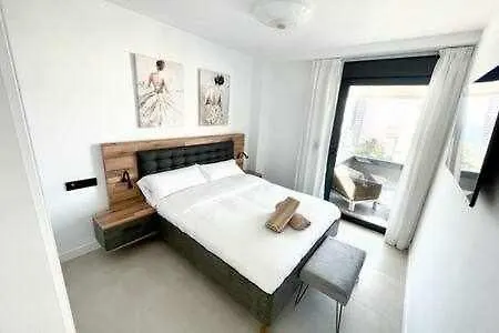 De 3 Piscina Y Parking Apartment *