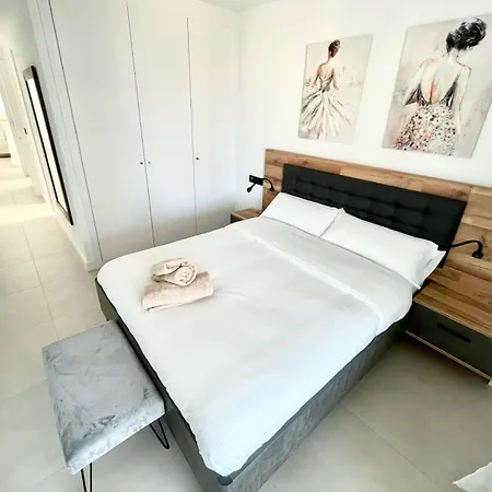 De 3 Piscina Y Parking Apartment *