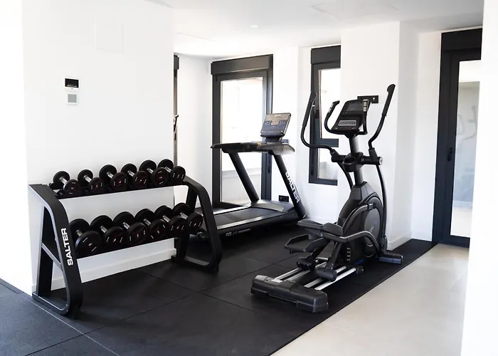 Apartamento De 3 Dormitorios, Piscina Y Parking Calpe